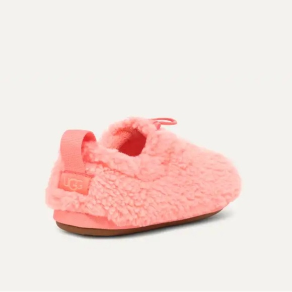 UGG Plushy Slippers kids Size 10 - Picture 2 of 4